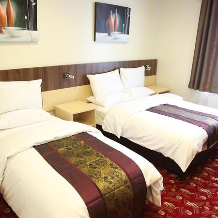 Cambridge Hotel Huddersfield Eksteriør billede