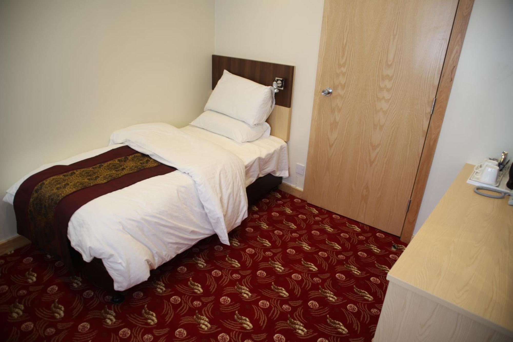 Cambridge Hotel Huddersfield Værelse billede