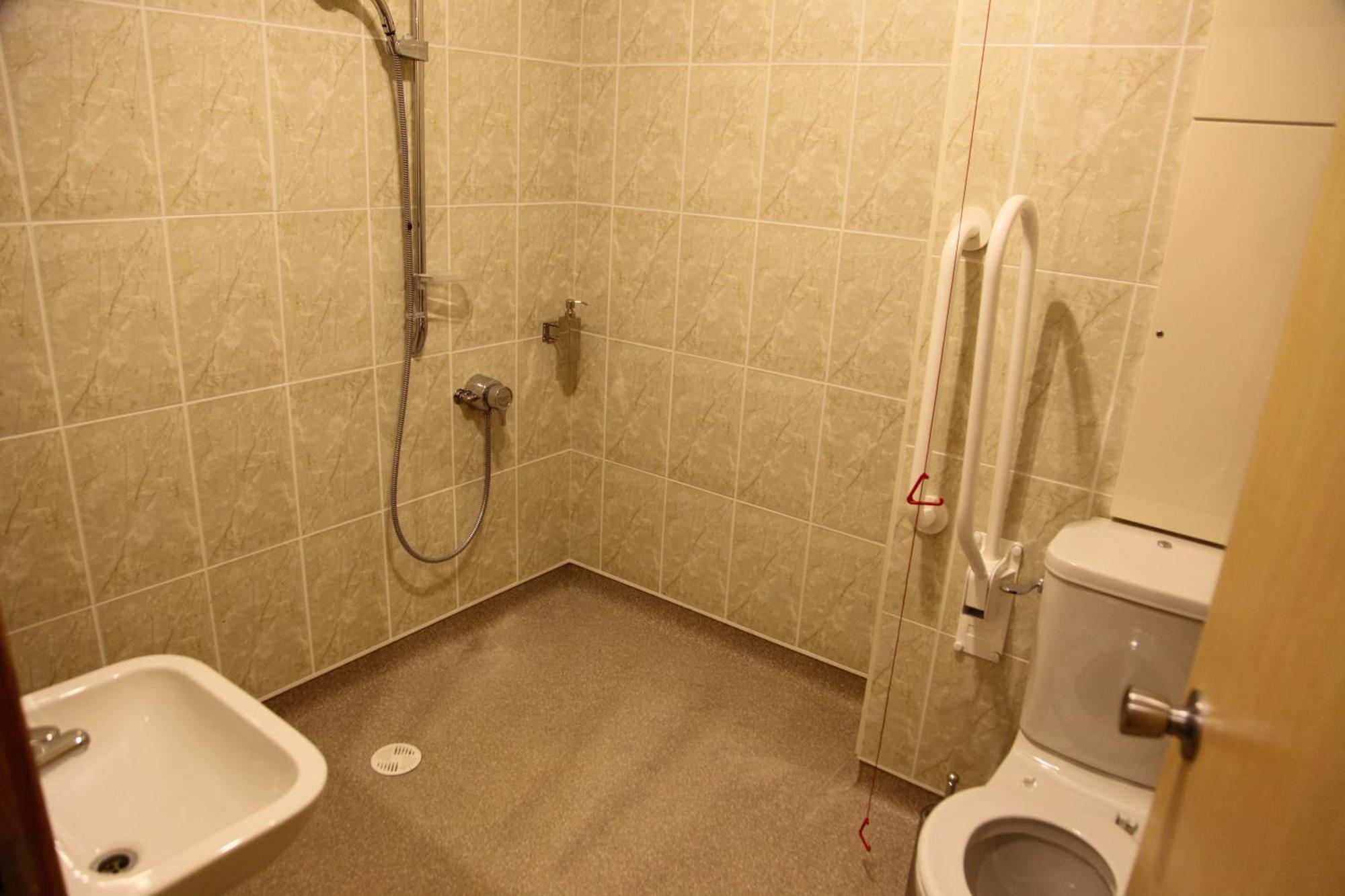 Cambridge Hotel Huddersfield Eksteriør billede