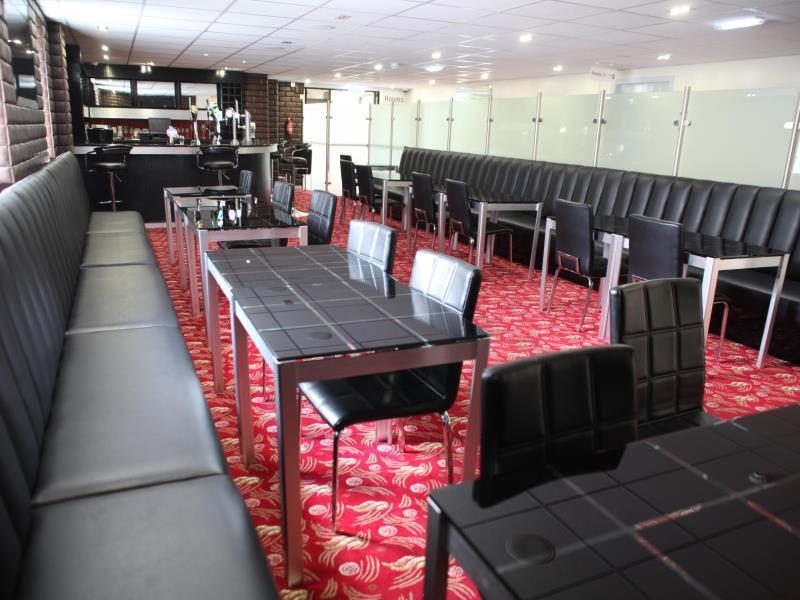 Cambridge Hotel Huddersfield Eksteriør billede