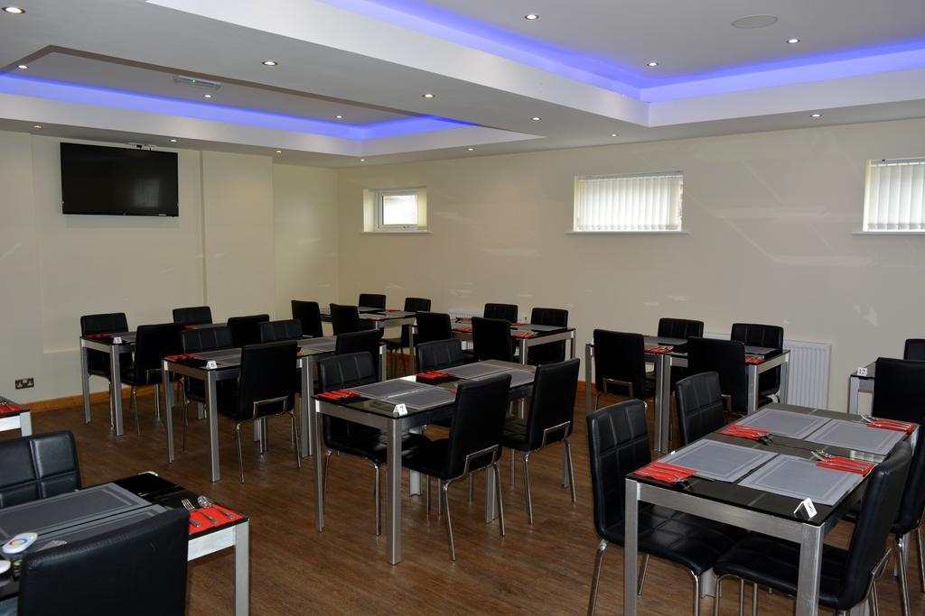 Cambridge Hotel Huddersfield Eksteriør billede