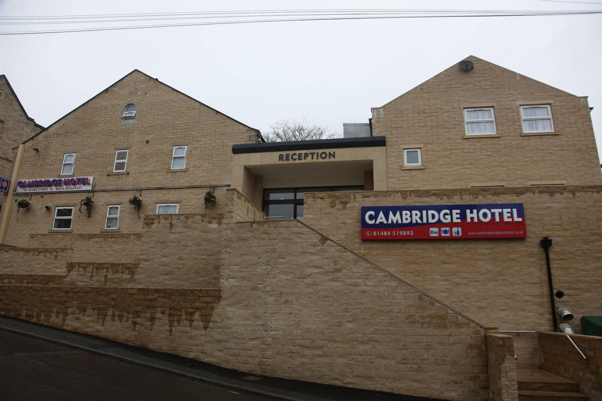 Cambridge Hotel Huddersfield Eksteriør billede